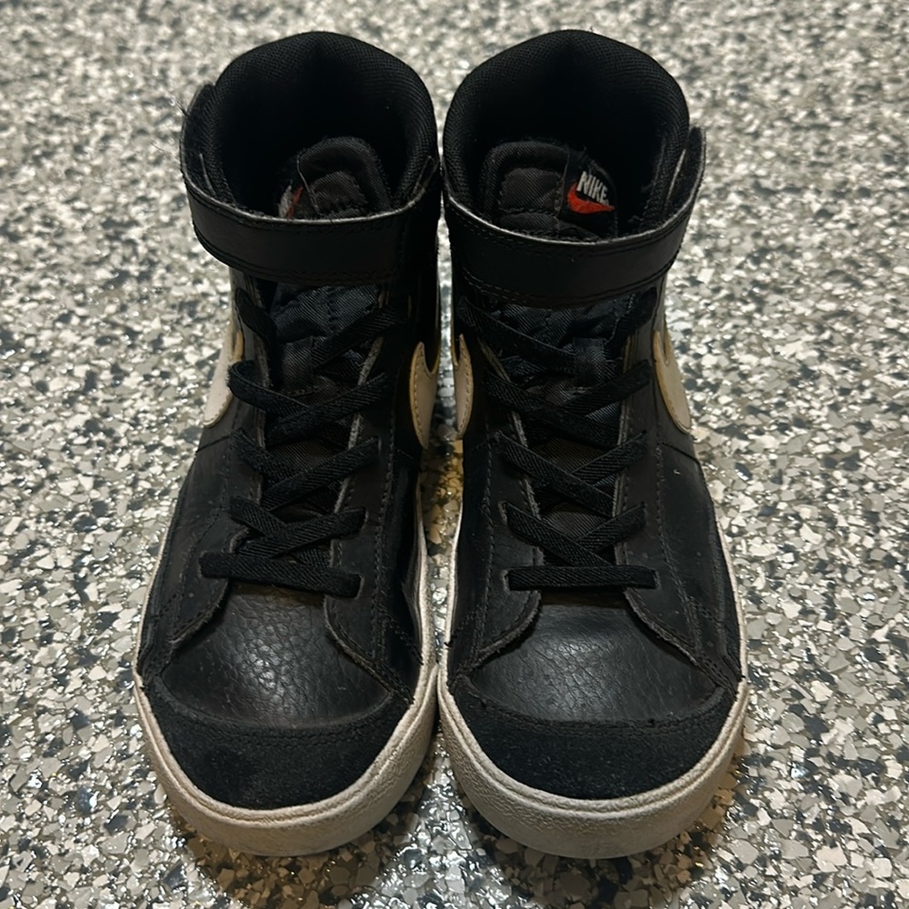 Nike - Hightop Sneakers Size 1.5 - Picture 2 of 4